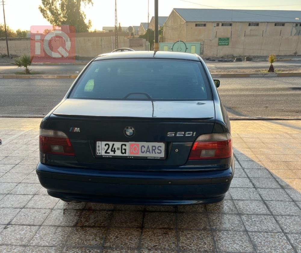 بی ئێم دەبڵیو سیریەس 5